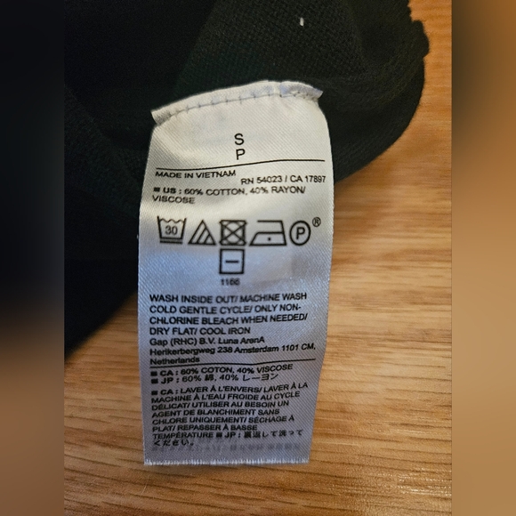 NWT Banana Republic Factory Forever sweater size S black - Picture 3 of 3